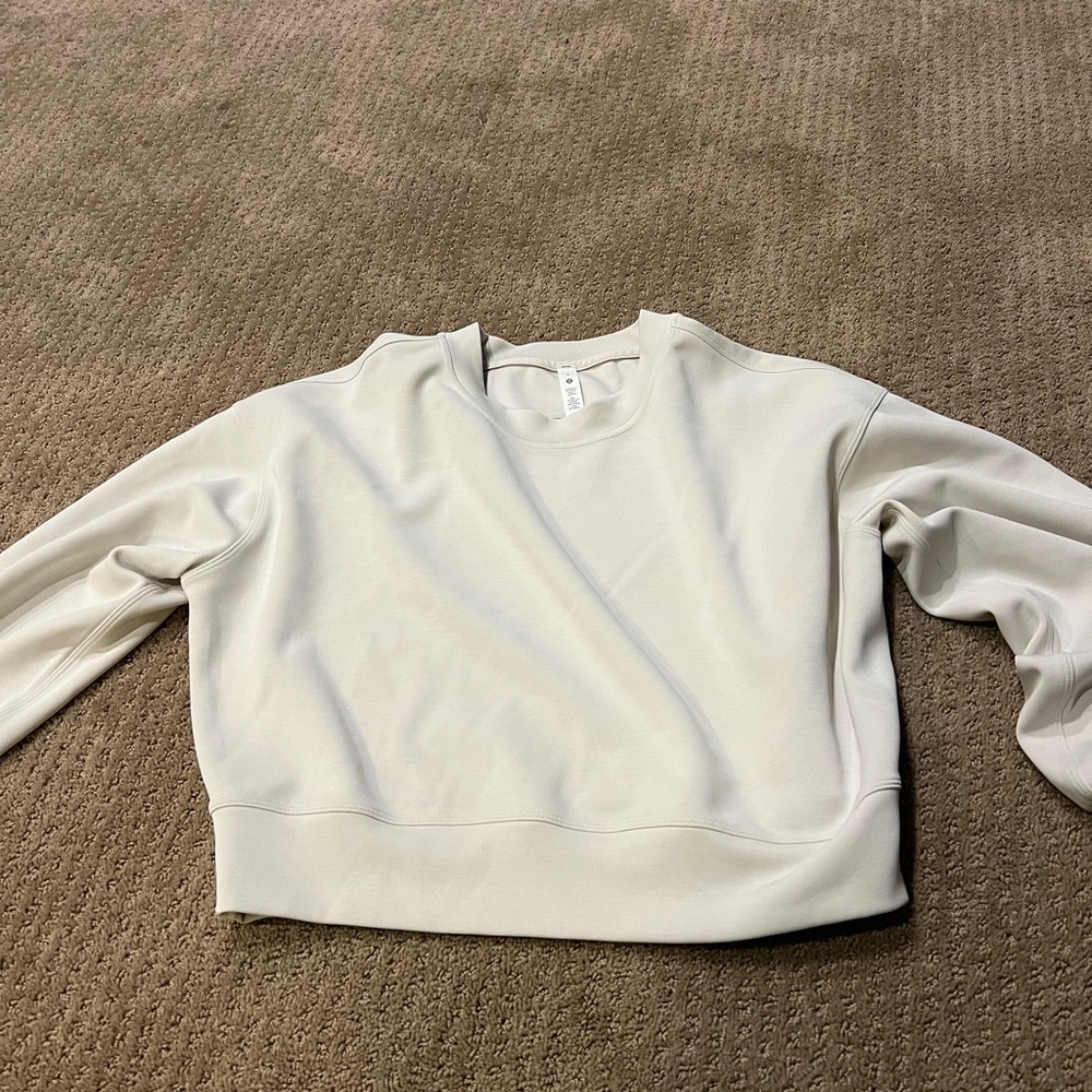 Lululemon crewneck